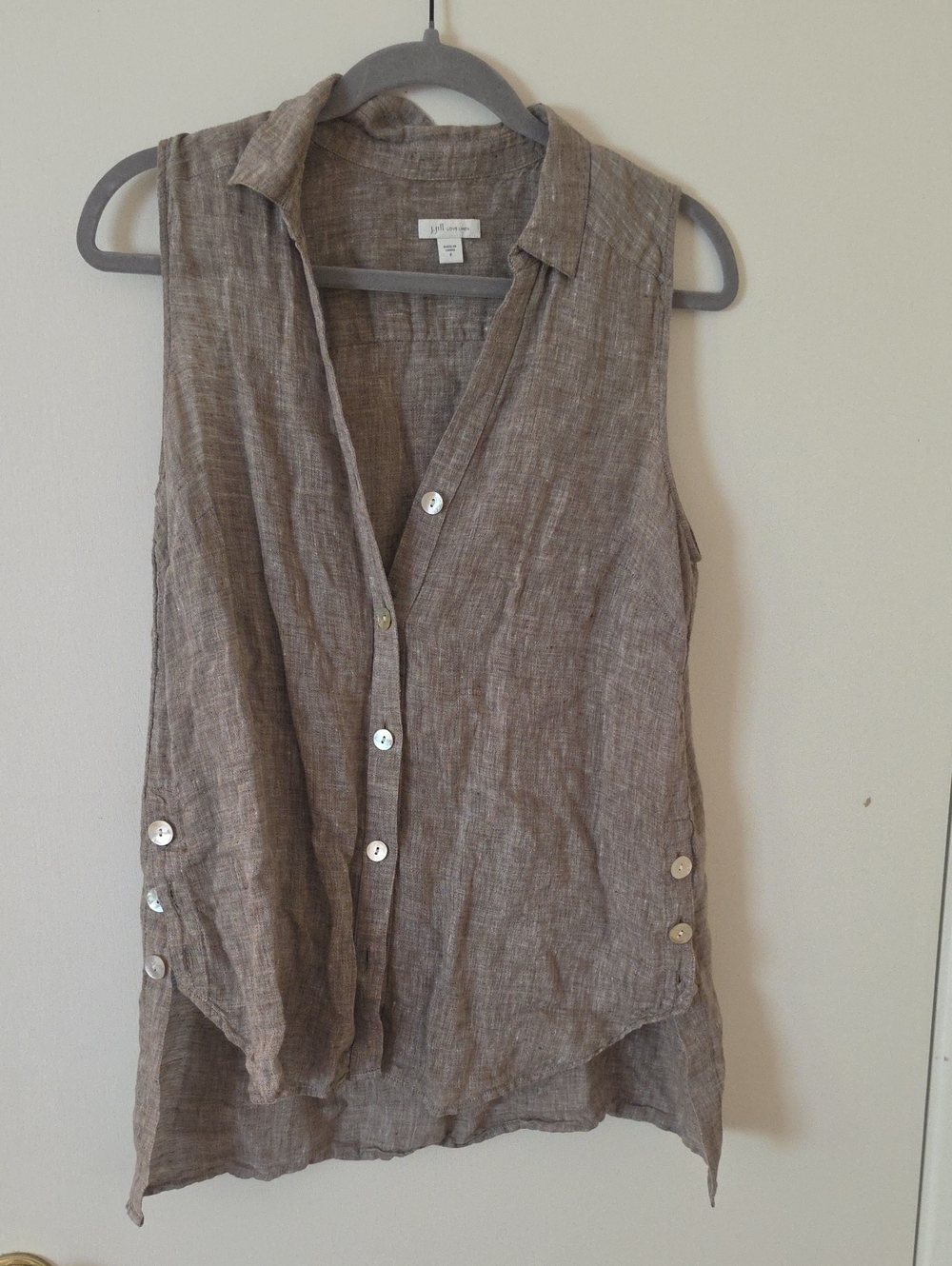 J. Jill 100% Linen Sleveless Button-Up